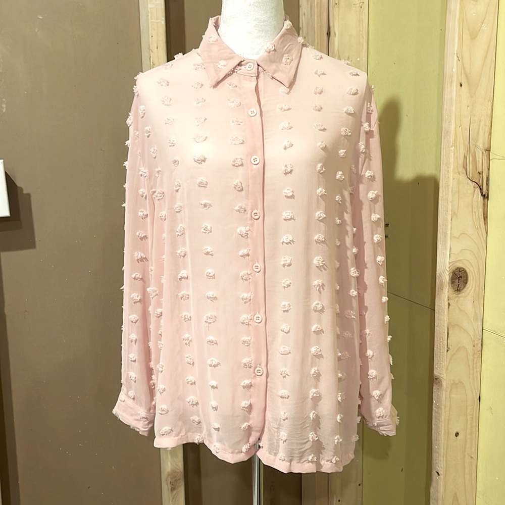 Light pink bottom down shirt